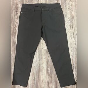 ABC Slim-Fit 5 Pocket Pant 28L Warpstreme Shorter Obsidian